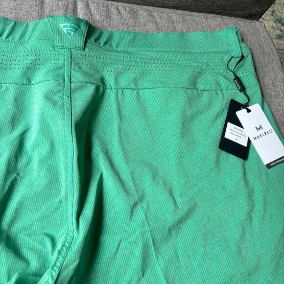 10'' Inseam Stretch Waist Lightweight Striped Flat Front Quick Dry Hybrid - Picture 7 of 9